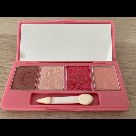 eyeshadow palette - Picture 4 of 4